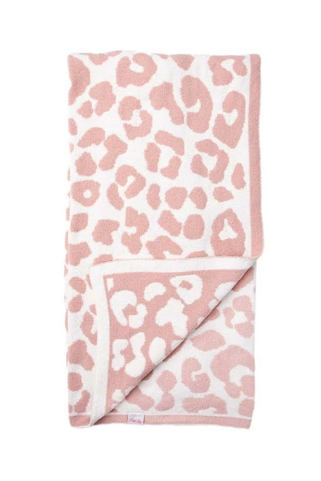 Discount β Pink Lily Keep You Warm Pink Leopard Print Blanket π 5 Discount β Pink Lily Keep You Warm Pink Leopard Print Blanket π - Image 3