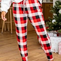 New 😍 Pink Lily Remarkable Kiss Red/Black Plaid Lounge Joggers 🤩