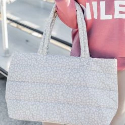 Buy 🧨 Pink Lily Out Of My Way Taupe Leopard Puffer Tote 🥰 -Glam-girl Sales 185280 OutOfMyWayTaupeLeopardPufferTote 1 650x