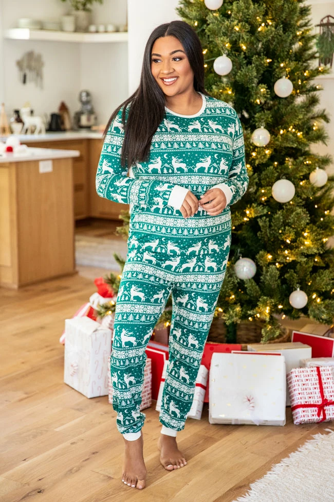 Best deal ๐งจ Pink Lily Underneath The Tree Green ๐ Christmas Print Pajama Joggers ๐ 3 Best deal ๐งจ Pink Lily Underneath The Tree Green ๐ Christmas Print Pajama Joggers ๐
