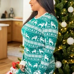 Budget 👏 Pink Lily Underneath The Tree Green ❄ Christmas Print Pajama Top 🔔 -Glam-girl Sales 185654 185656 6 650x