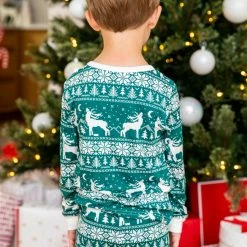 Best Pirce ✔️ Pink Lily Kids Underneath The Tree Green 🎅 Christmas Print Pajama Set ✨ -Glam-girl Sales 185662 185662 185658 185656 185654 11 650x