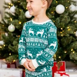 Best Pirce ✔️ Pink Lily Kids Underneath The Tree Green 🎅 Christmas Print Pajama Set ✨ -Glam-girl Sales 185662 185662 185658 185656 185654 5 650x