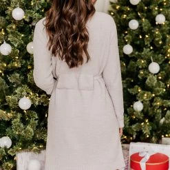Best Sale 🤩 Pink Lily Making Snow Angels Grey Robe 👏 -Glam-girl Sales 186038 1 650x
