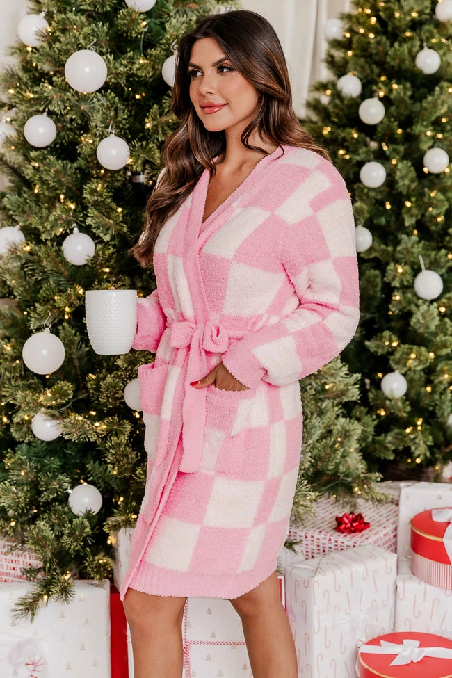 Cheapest ⭐ Pink Lily Making Snow Angels Pink Checkered Robe 🎉 9 Cheapest ⭐ Pink Lily Making Snow Angels Pink Checkered Robe 🎉 - Image 7