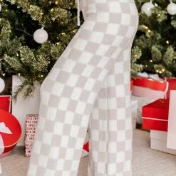 Cheapest 👍 Pink Lily Movies And Chill Taupe And Ivory Checkered Fuzzy Lounge Pants 🥰 -Glam-girl Sales 186356 4 650x