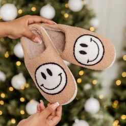 Top 10 👏 Pink Lily Brown And White Smiley Slippers 😍