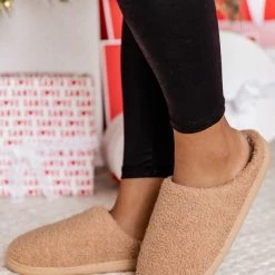 Buy 🧨 Pink Lily Sliding On Ice Brown Slippers 👍