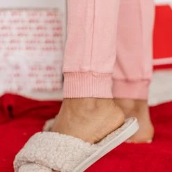 Outlet 😍 Pink Lily Staying In Beige Teddy Slippers 🌟 7 Outlet 😍 Pink Lily Staying In Beige Teddy Slippers 🌟 -Glam-girl Sales 186502 2 650x