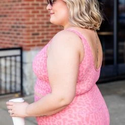 Deals 🥰 Pink Lily In Alignment Ribbed Pink Leopard Print Sports Bra 🥰 18 Deals 🥰 Pink Lily In Alignment Ribbed Pink Leopard Print Sports Bra 🥰 -Glam-girl Sales 186650 186456 10 650x