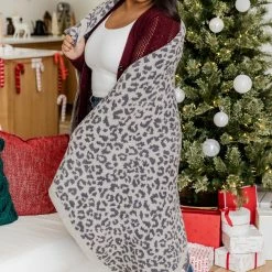 Discount โค๏ธ Pink Lily Make Me Believe Dark Grey Small Leopard Print Blanket ๐ 10 Discount โค๏ธ Pink Lily Make Me Believe Dark Grey Small Leopard Print Blanket ๐ -Glam-girl Sales 219A0196 650x