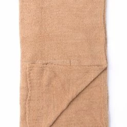 Cheap ✔️ Pink Lily Sincere Wish Camel Fuzzy Blanket ❤️ -Glam-girl Sales 4W3A1387 d87ea507 ff7c 4f7f a89d b770ebc54c43 650x