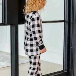 Best Pirce 😀 Pink Lily In Your Mind Kids Beige/Black Pajama Set ⭐ -Glam-girl Sales 4W3A8784 c6439ced ec9c 4c0c 9c07 1a8ea6213885 650x