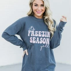 Promo 😉 Pink Lily It's Freezin' Season Yall Blue Long Sleeve Graphic Tee 💯