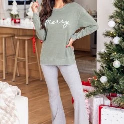 Best Pirce 🔥 Pink Lily Merry Script Olive Graphic Sweatshirt 🧨 -Glam-girl Sales E174456 merryscriptolive 185564 silverbellsringing 1 650x