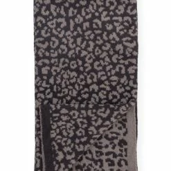 Discount โค๏ธ Pink Lily Make Me Believe Dark Grey Small Leopard Print Blanket ๐ 12 Discount โค๏ธ Pink Lily Make Me Believe Dark Grey Small Leopard Print Blanket ๐ -Glam-girl Sales blanket5 650x